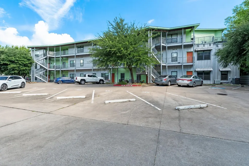 1807 Poquito Street Austin TX 78702