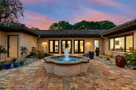 300 Bent Tree Court West Lake Hills TX 78746