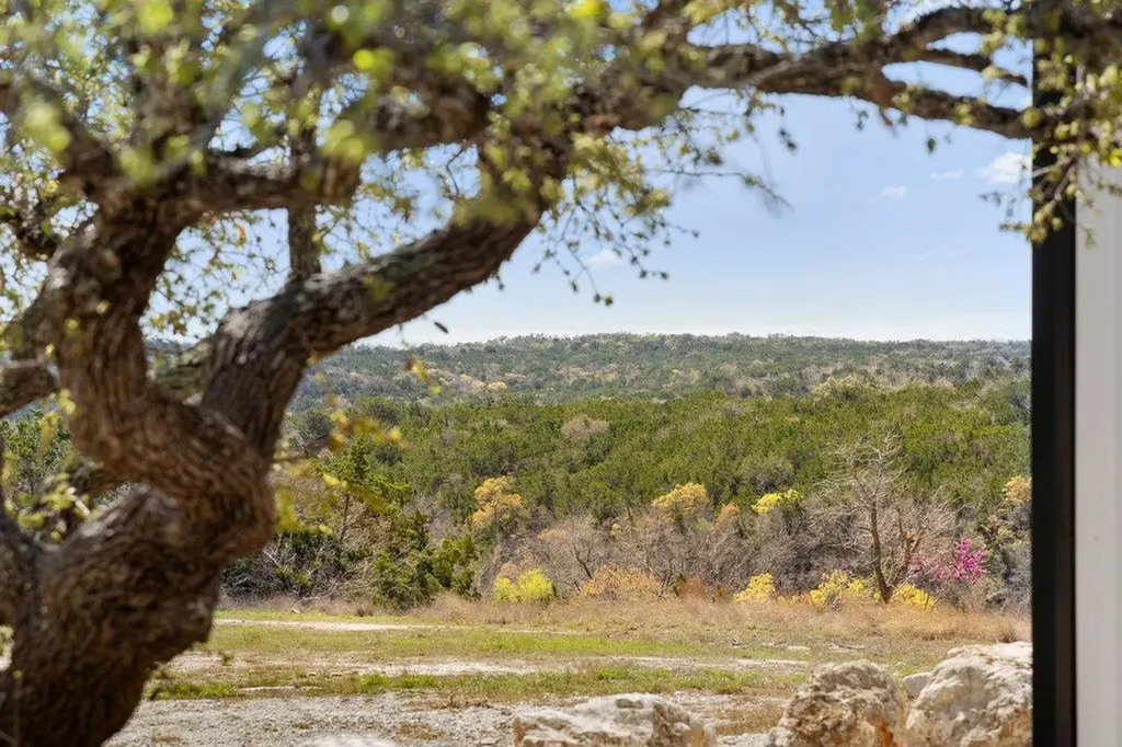 582 Delaware Creek Road Blanco TX 78006