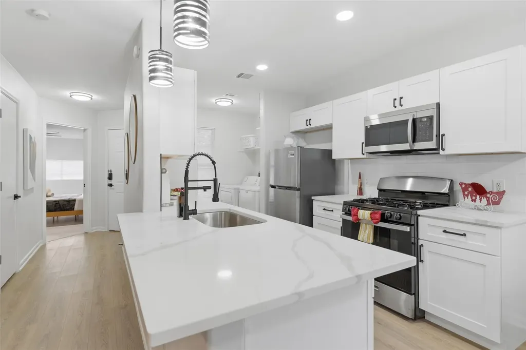 1708 E 17th Street Austin TX 78702