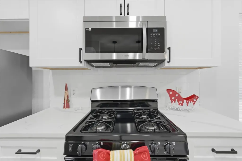 1708 E 17th Street Austin TX 78702