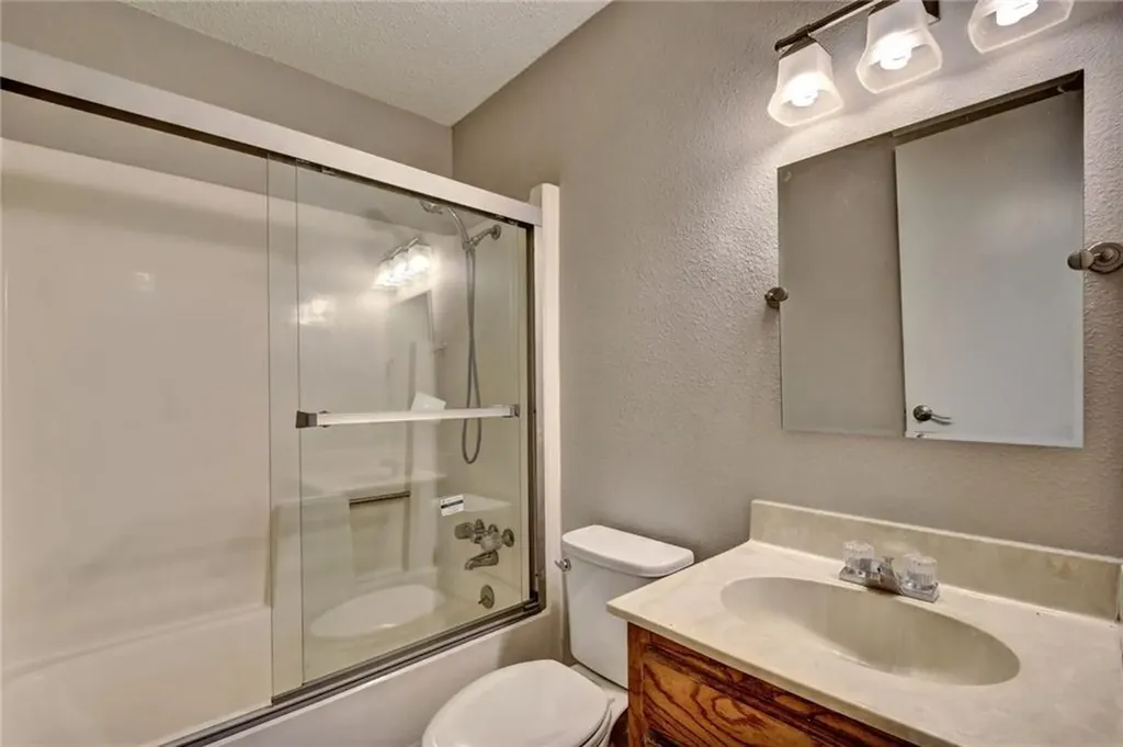 20800 Bonanza Street Lago Vista TX 78645