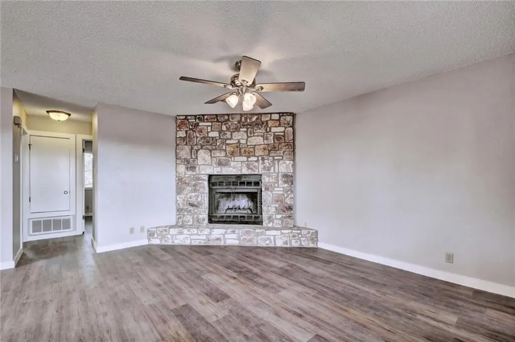 20800 Bonanza Street Lago Vista TX 78645