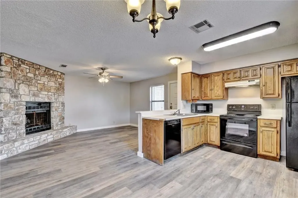 20800 Bonanza Street Lago Vista TX 78645