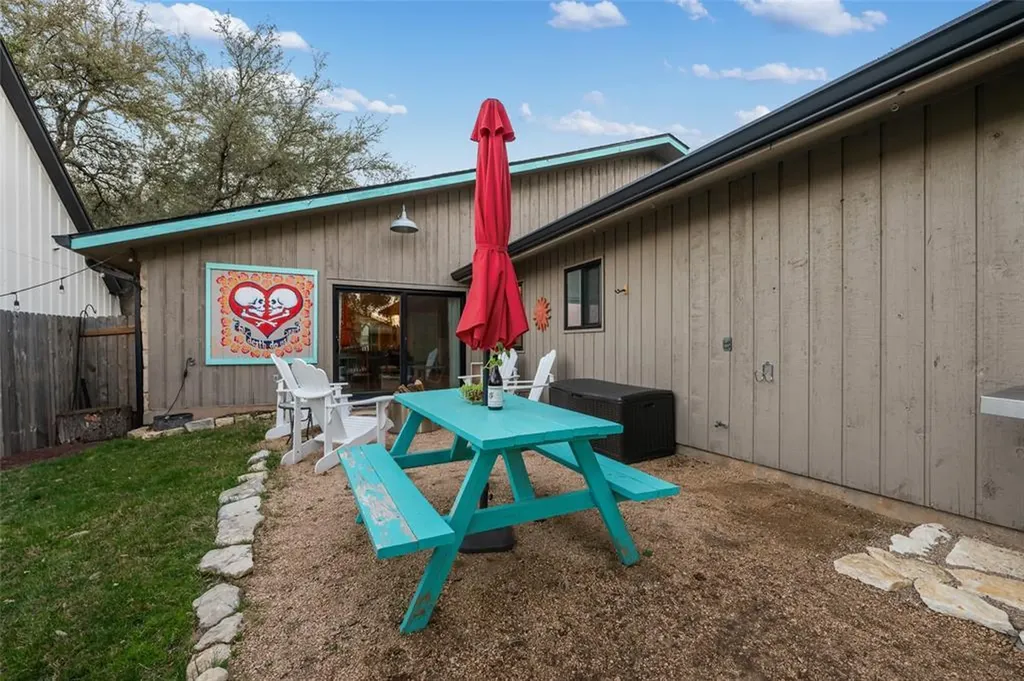 2210 Red Fox Road Austin TX 78734