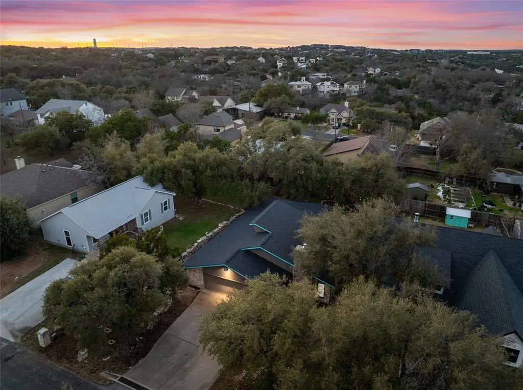 2210 Red Fox Road Austin TX 78734