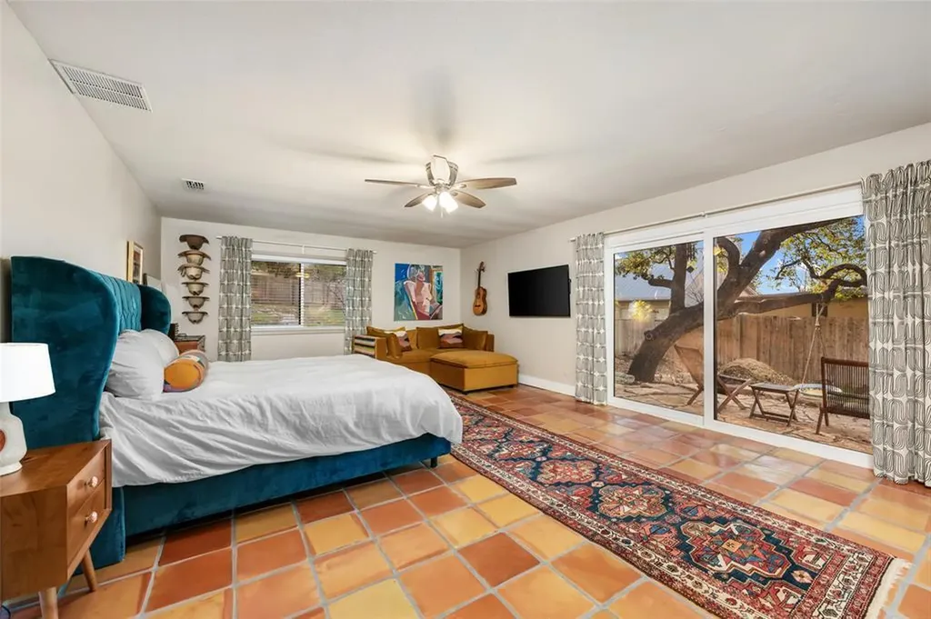 2210 Red Fox Road Austin TX 78734