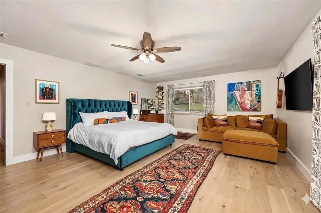 2210 Red Fox Road Austin TX 78734