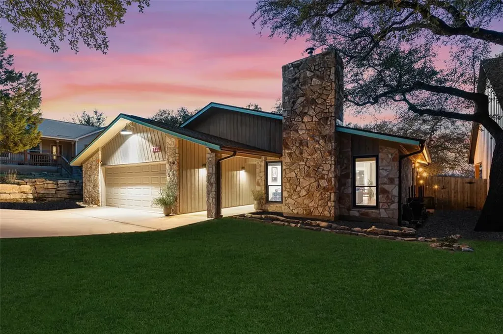 2210 Red Fox Road Austin TX 78734