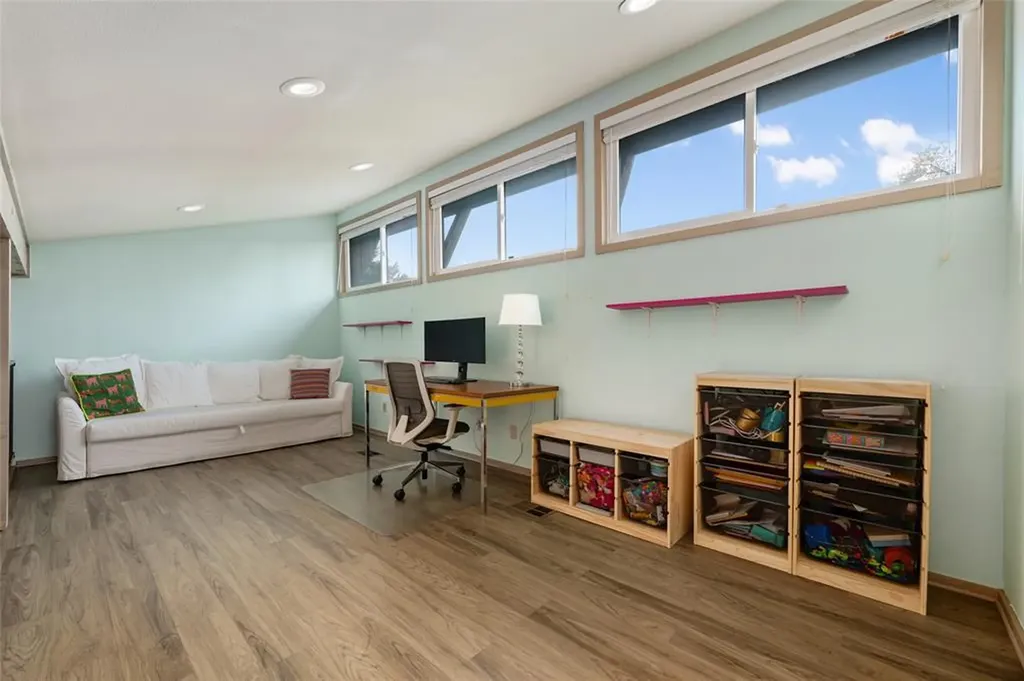 2210 Red Fox Road Austin TX 78734