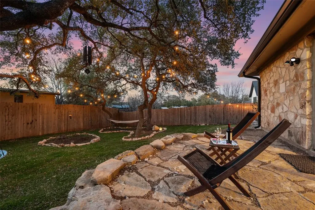 2210 Red Fox Road Austin TX 78734