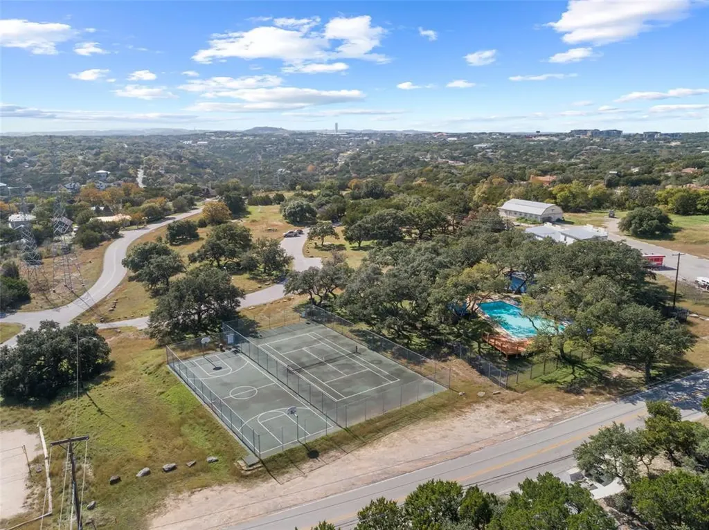 2210 Red Fox Road Austin TX 78734
