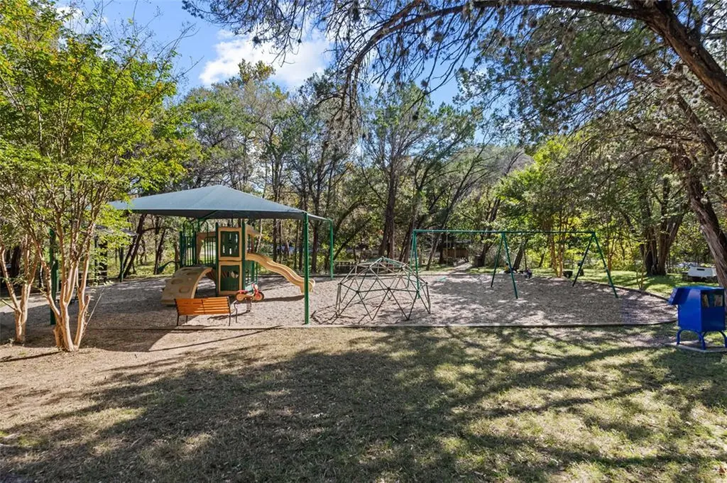 2210 Red Fox Road Austin TX 78734