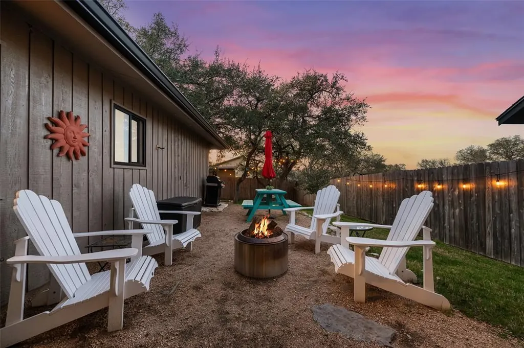 2210 Red Fox Road Austin TX 78734