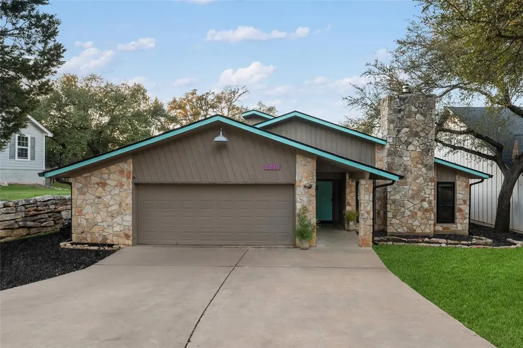 2210 Red Fox Road Austin TX 78734