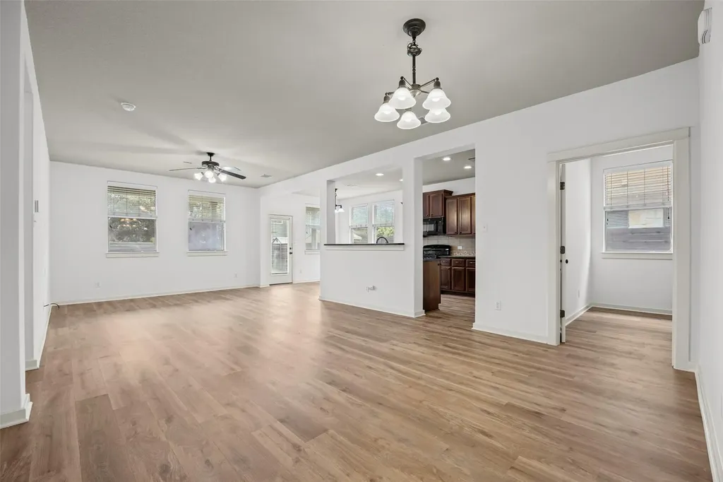 331 Rosemary Hollow Buda TX 78610