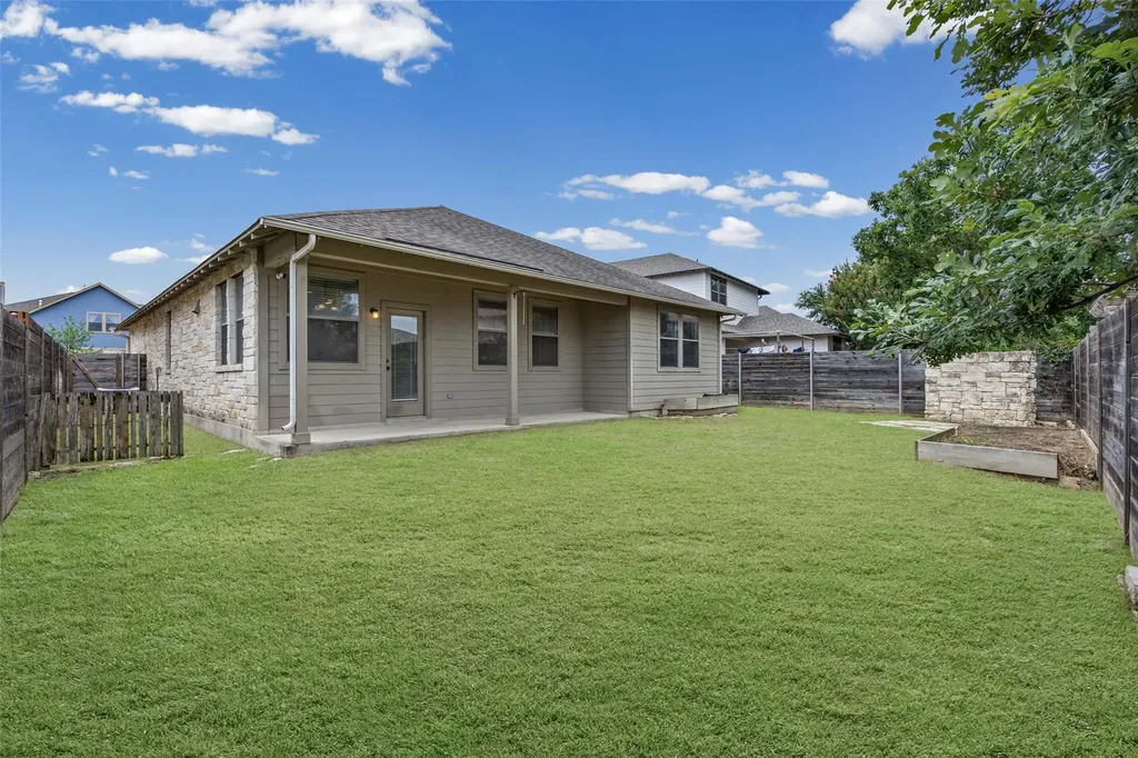 331 Rosemary Hollow Buda TX 78610