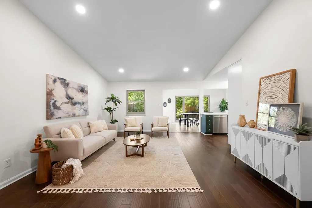 5109 Fort Mason Drive Austin TX 78745