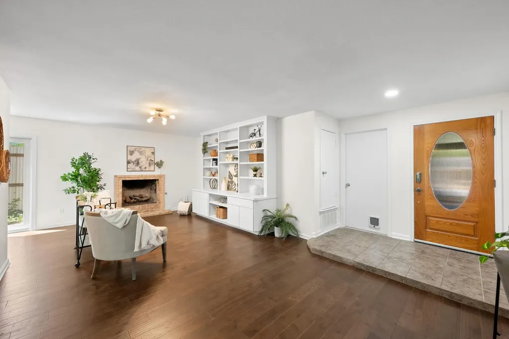 5109 Fort Mason Drive Austin TX 78745