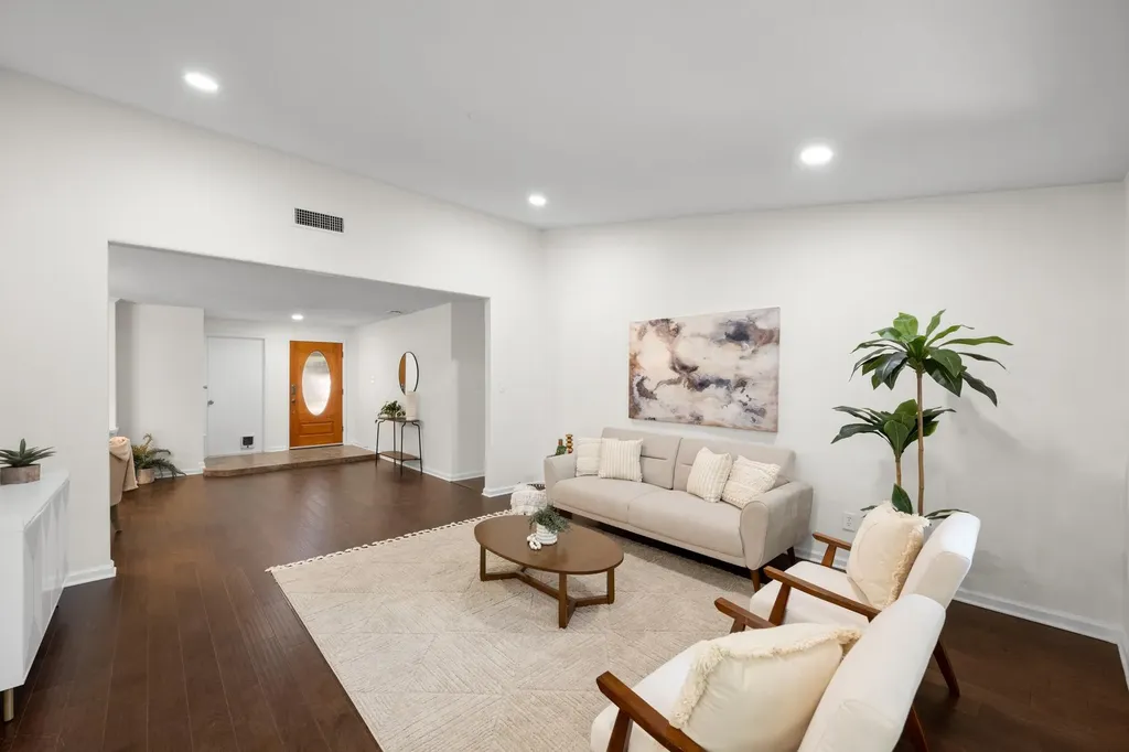 5109 Fort Mason Drive Austin TX 78745