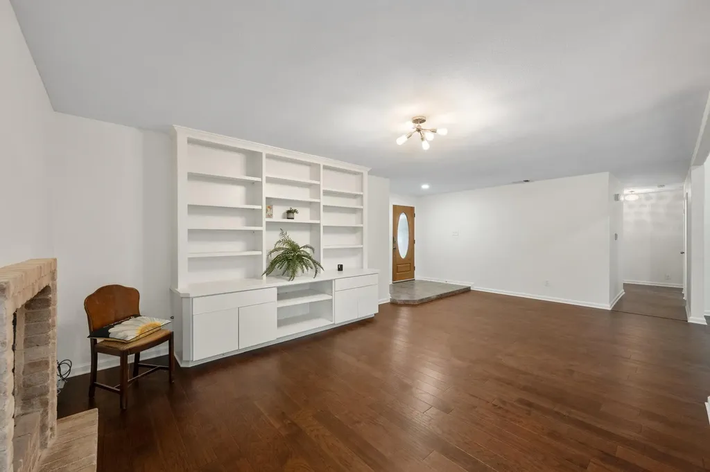 5109 Fort Mason Drive Austin TX 78745