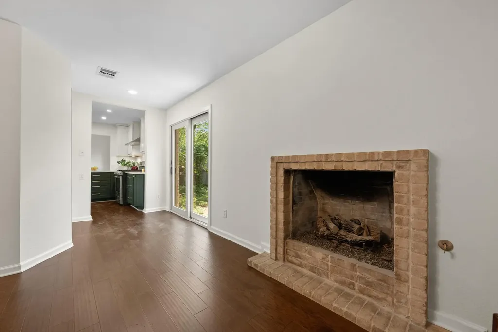 5109 Fort Mason Drive Austin TX 78745
