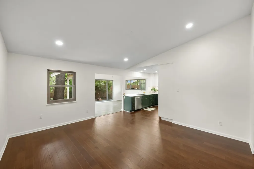 5109 Fort Mason Drive Austin TX 78745