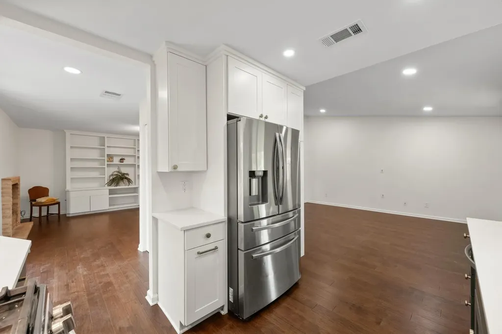 5109 Fort Mason Drive Austin TX 78745