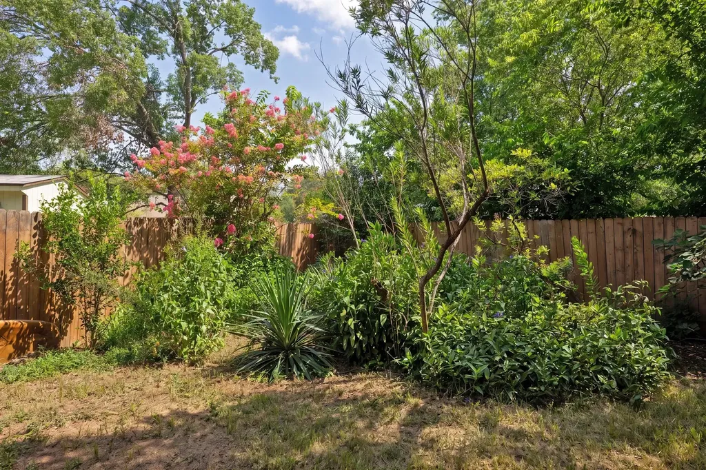 5109 Fort Mason Drive Austin TX 78745