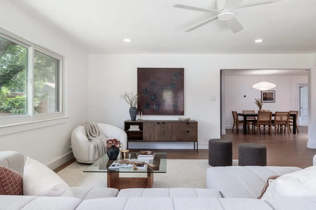 2902 Skylark Drive Austin TX 78757