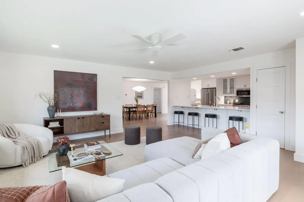 2902 Skylark Drive Austin TX 78757