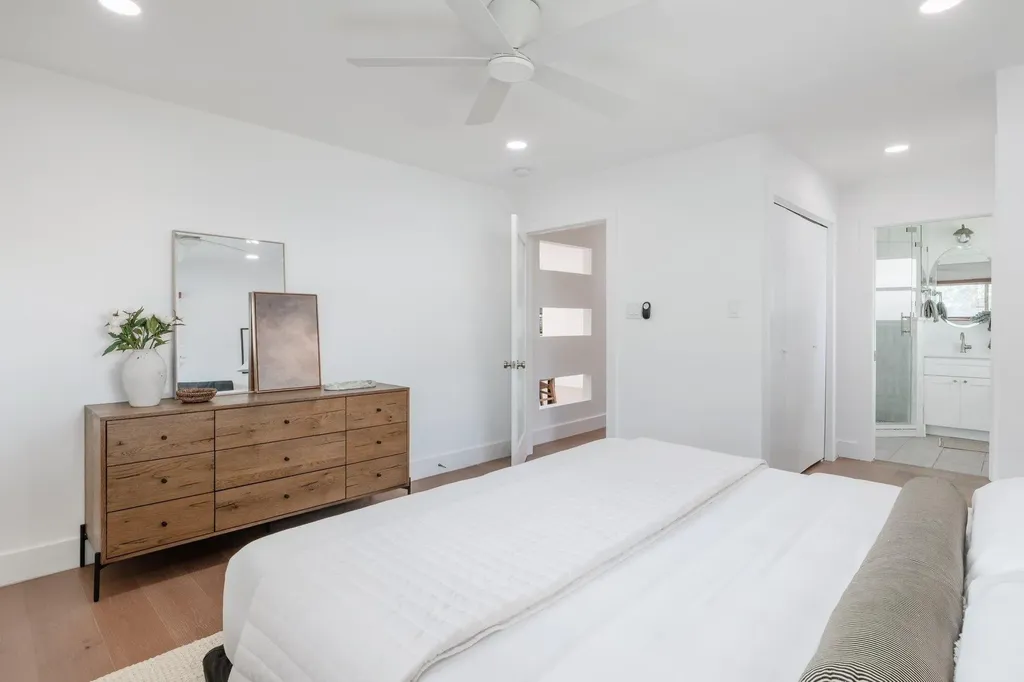 2902 Skylark Drive Austin TX 78757