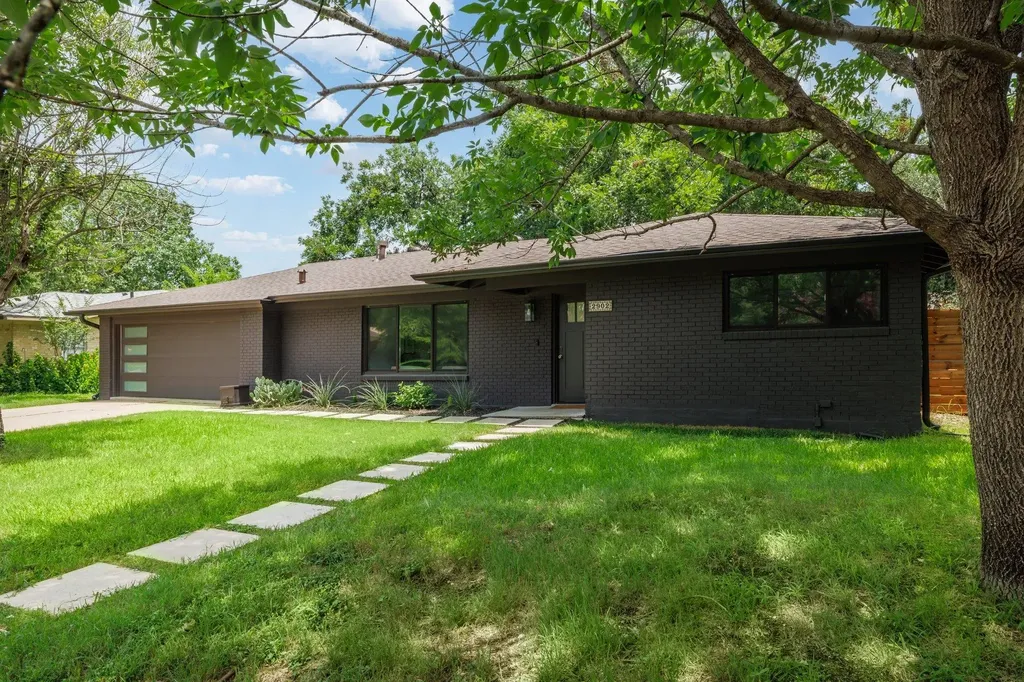 2902 Skylark Drive Austin TX 78757