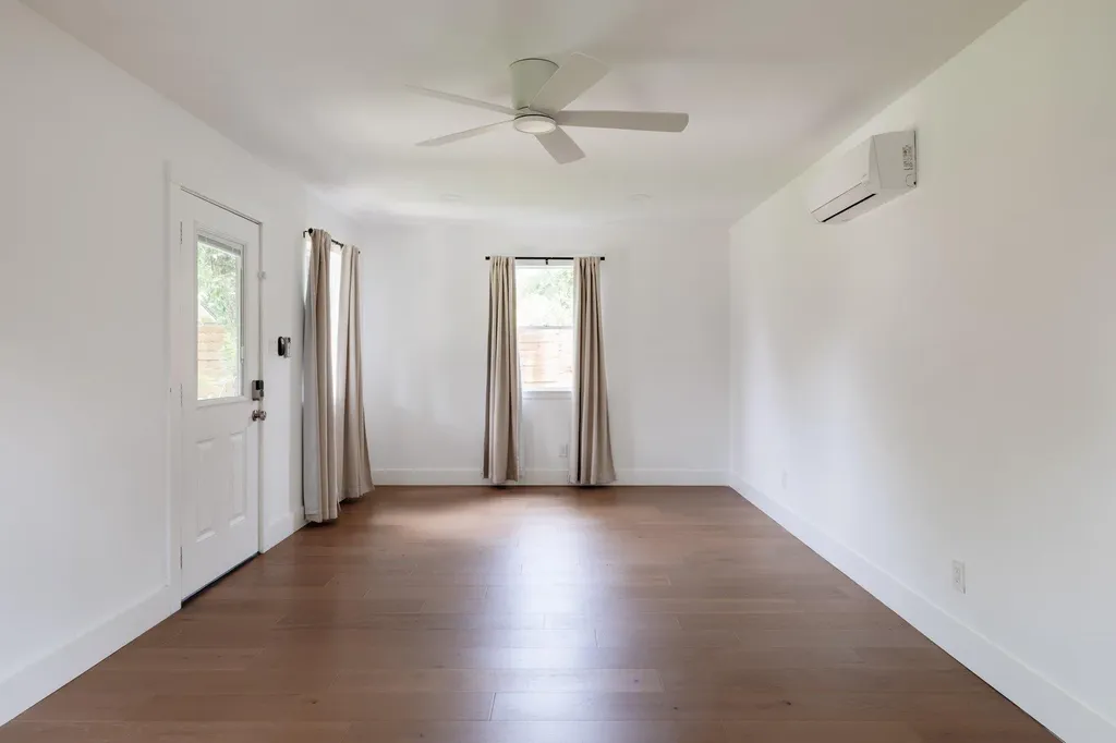 2902 Skylark Drive Austin TX 78757
