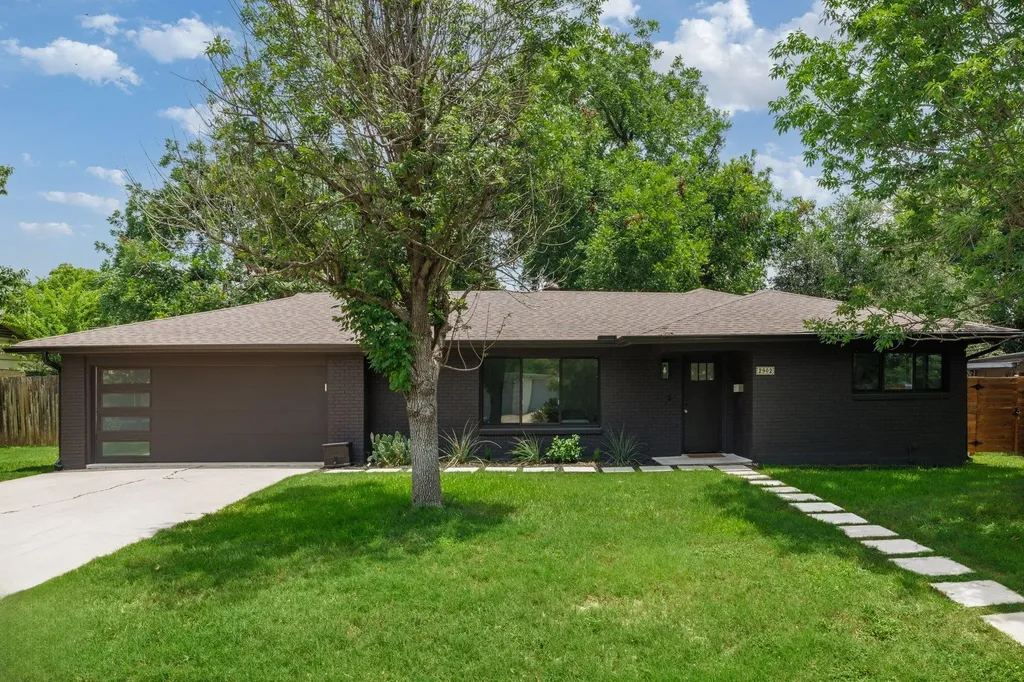 2902 Skylark Drive Austin TX 78757