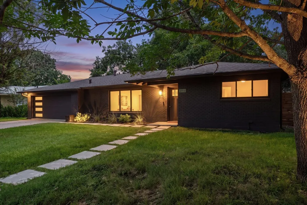 2902 Skylark Drive Austin TX 78757