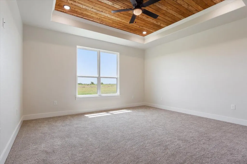 18085 Round Hall Road Holland TX 76534