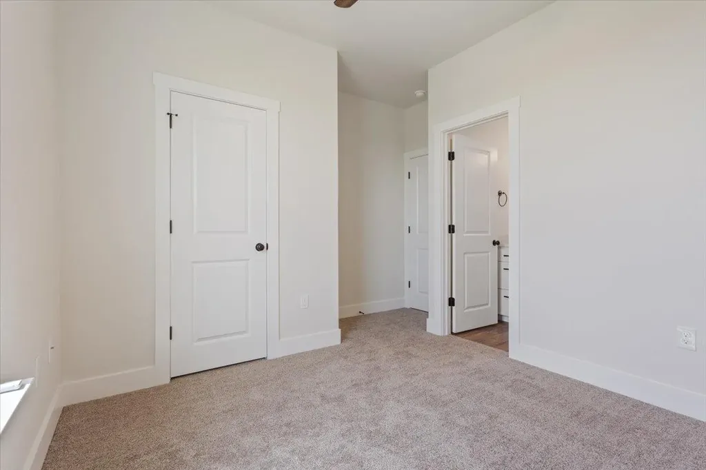 18085 Round Hall Road Holland TX 76534