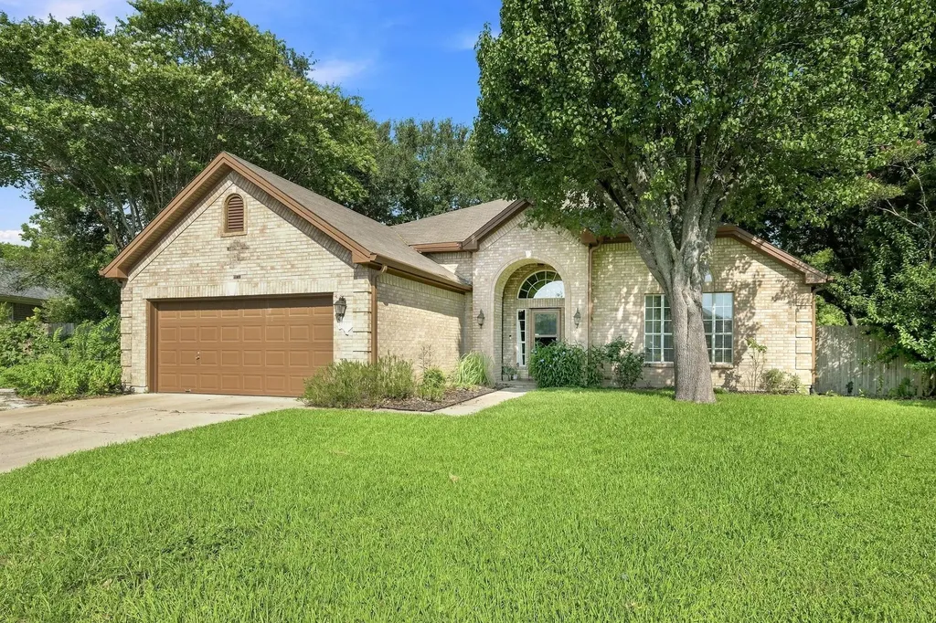 302 N Carriage Hills Drive Georgetown TX 78626
