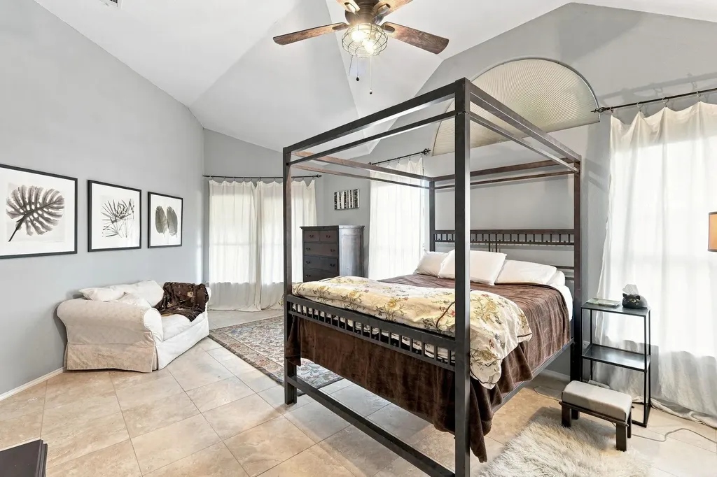 302 N Carriage Hills Drive Georgetown TX 78626
