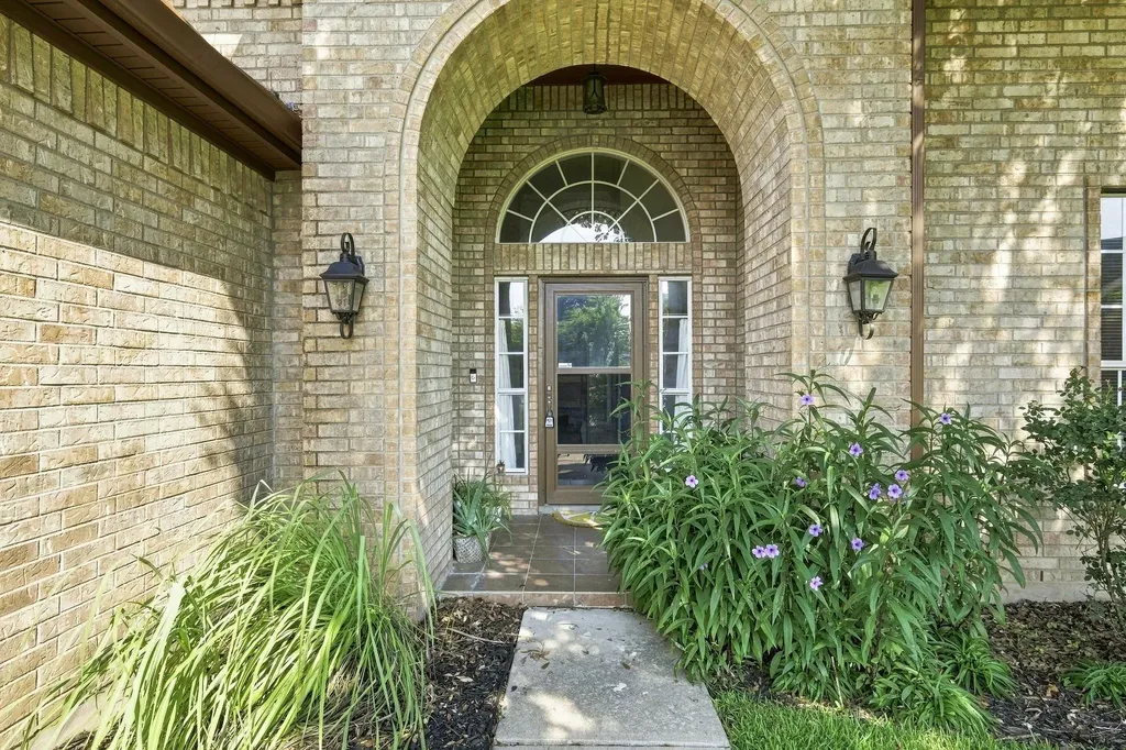 302 N Carriage Hills Drive Georgetown TX 78626
