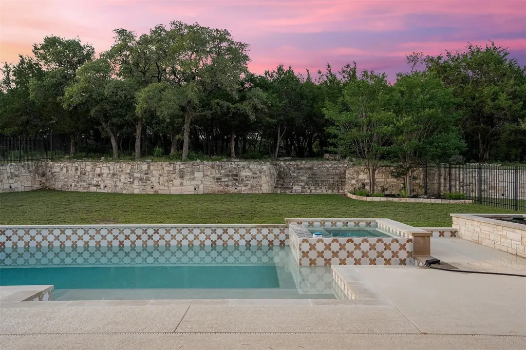 6300 Bernia Drive Austin TX 78739