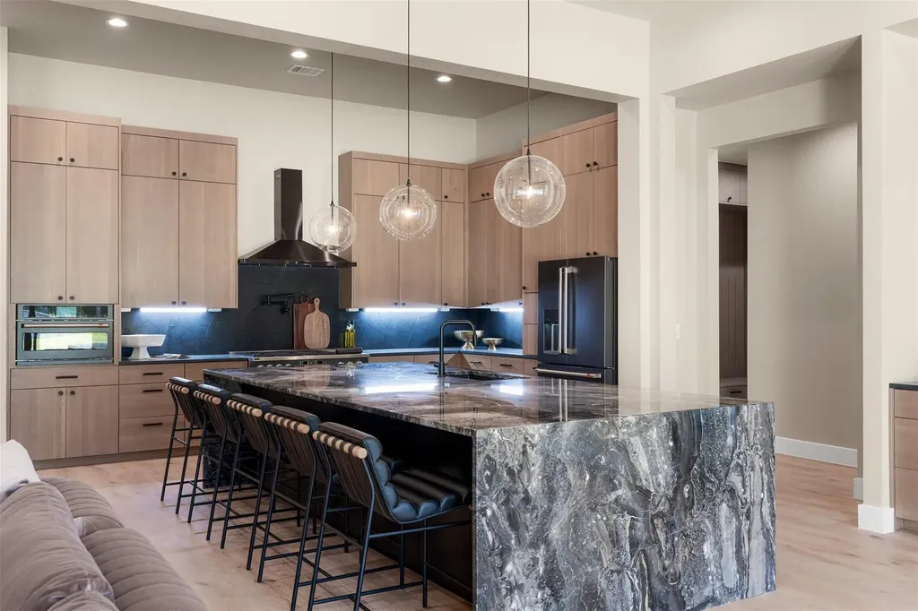 6300 Bernia Drive Austin TX 78739