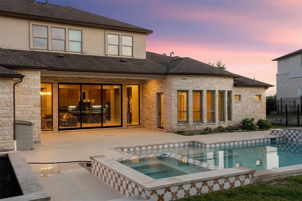 6300 Bernia Drive Austin TX 78739
