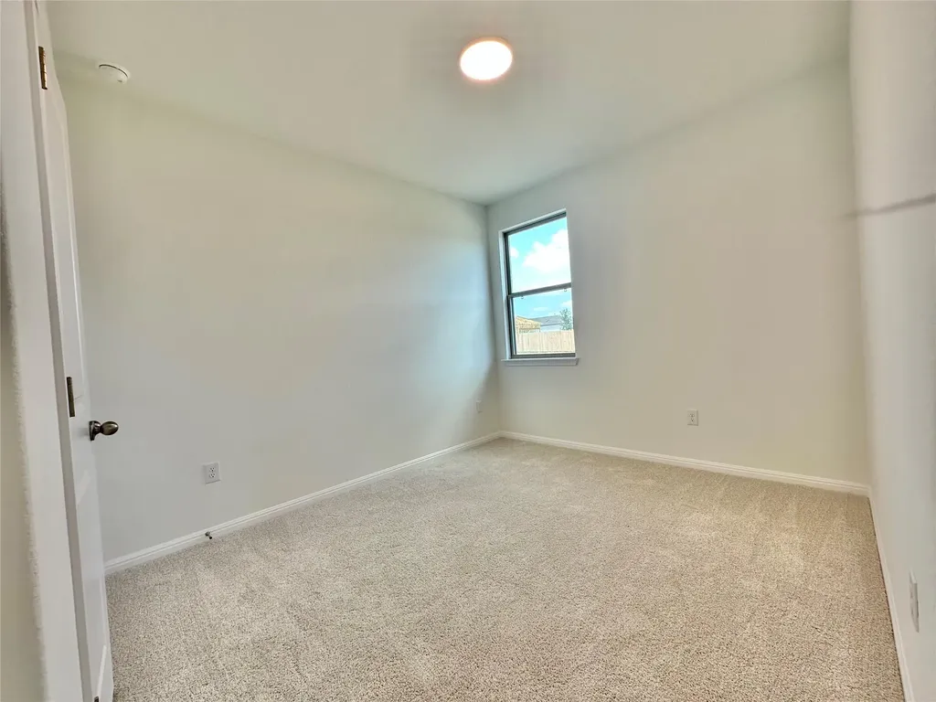 6151 Marsh Lane Buda TX 78610