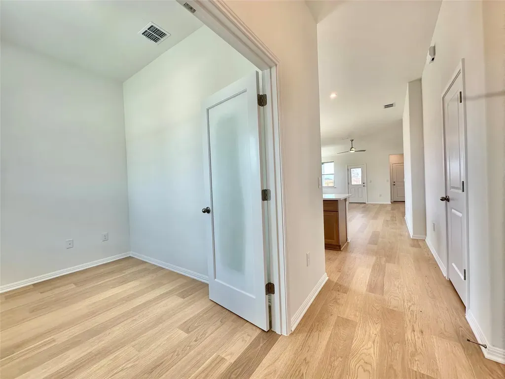 6151 Marsh Lane Buda TX 78610