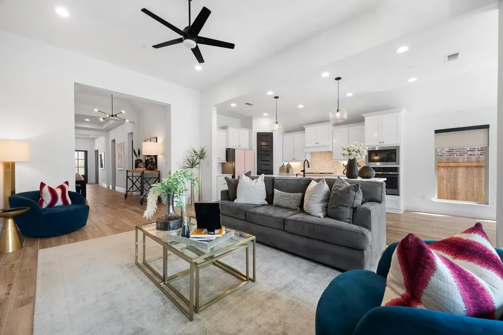 6213 Hilltop Plateau Drive Austin TX 78738