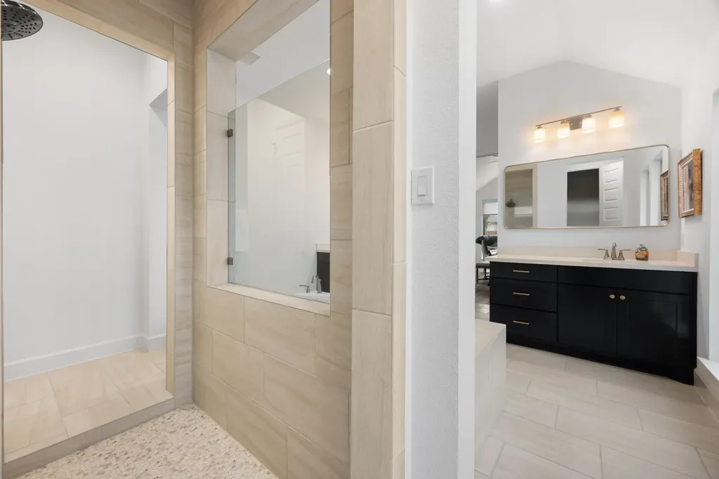 6213 Hilltop Plateau Drive Austin TX 78738