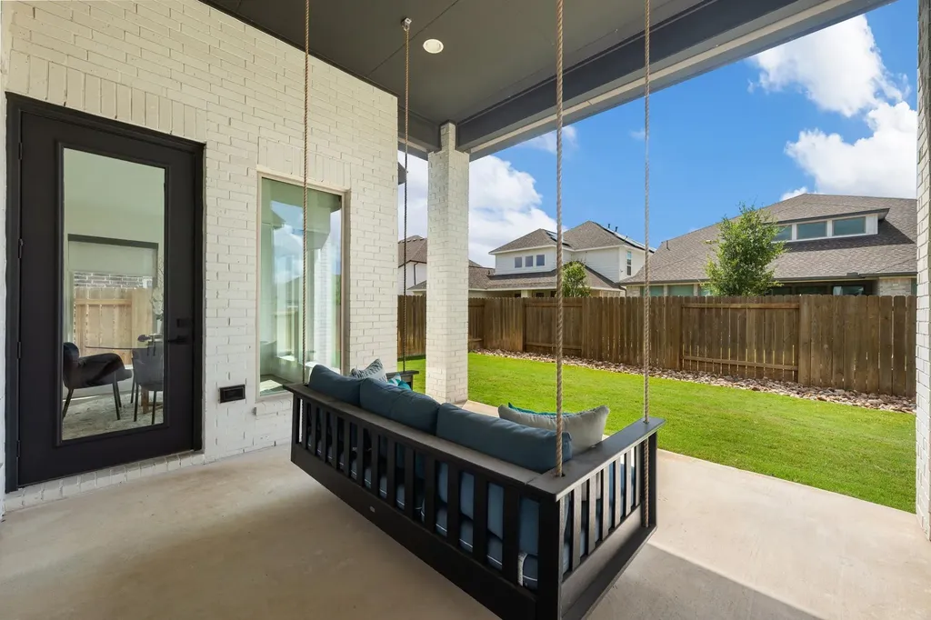 6213 Hilltop Plateau Drive Austin TX 78738