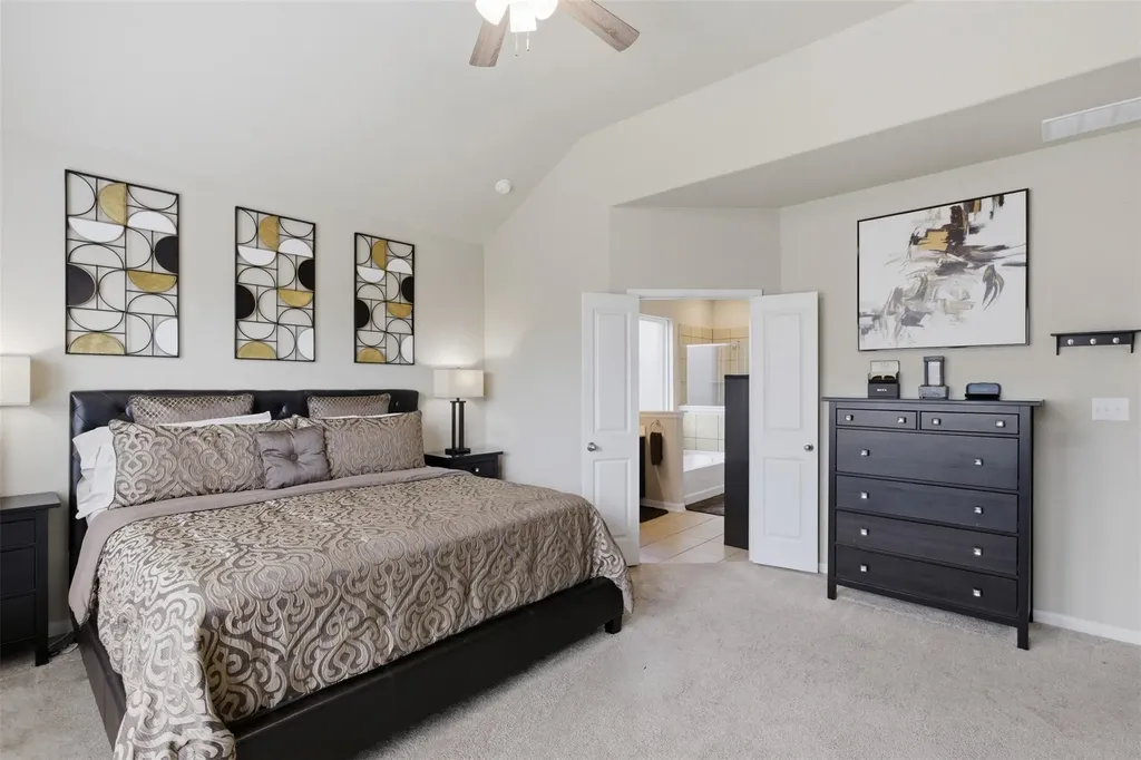 483 Algaroba Loop Buda TX 78610